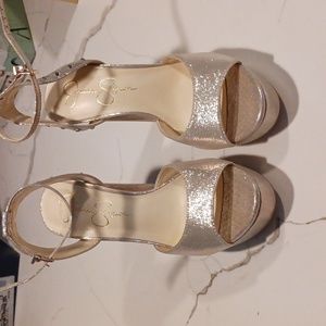 Jessica Simpson platform evening